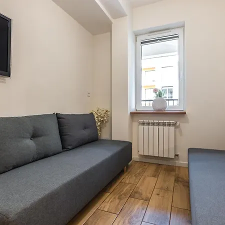 Apartment 66